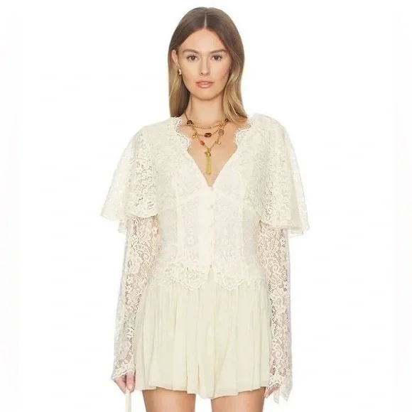 NWOT! TULAROSA Clarissa Lace Top - Picture 2 of 9